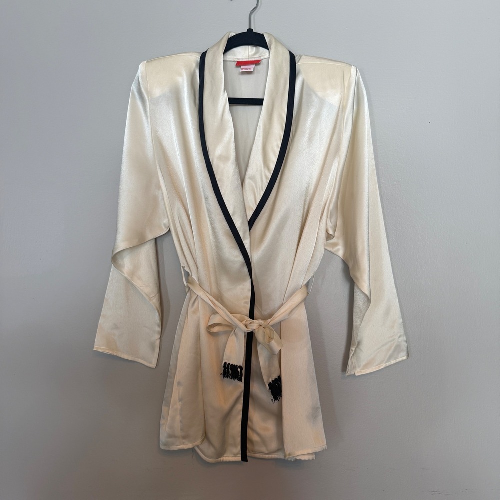 Vintage HALSTON III cream black trim belted robe size Medium romantic coquette
